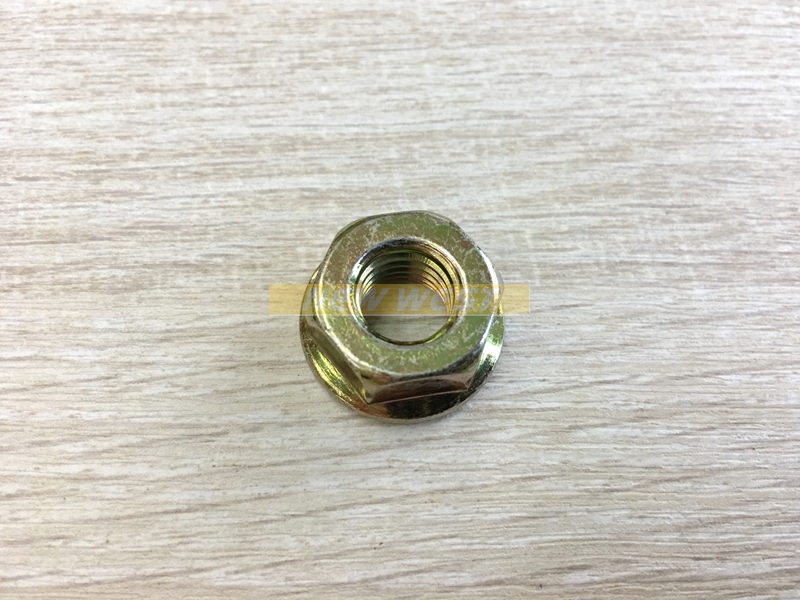 9220 260 1300 Bar nut  fits Stihl 070